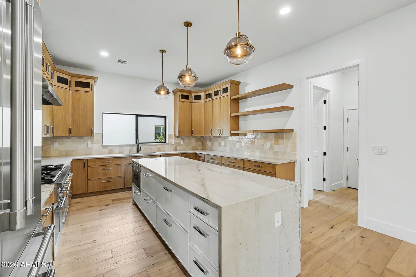 4107 E AVALON Drive, Phoenix, AZ 85018 — photo 16 of 64