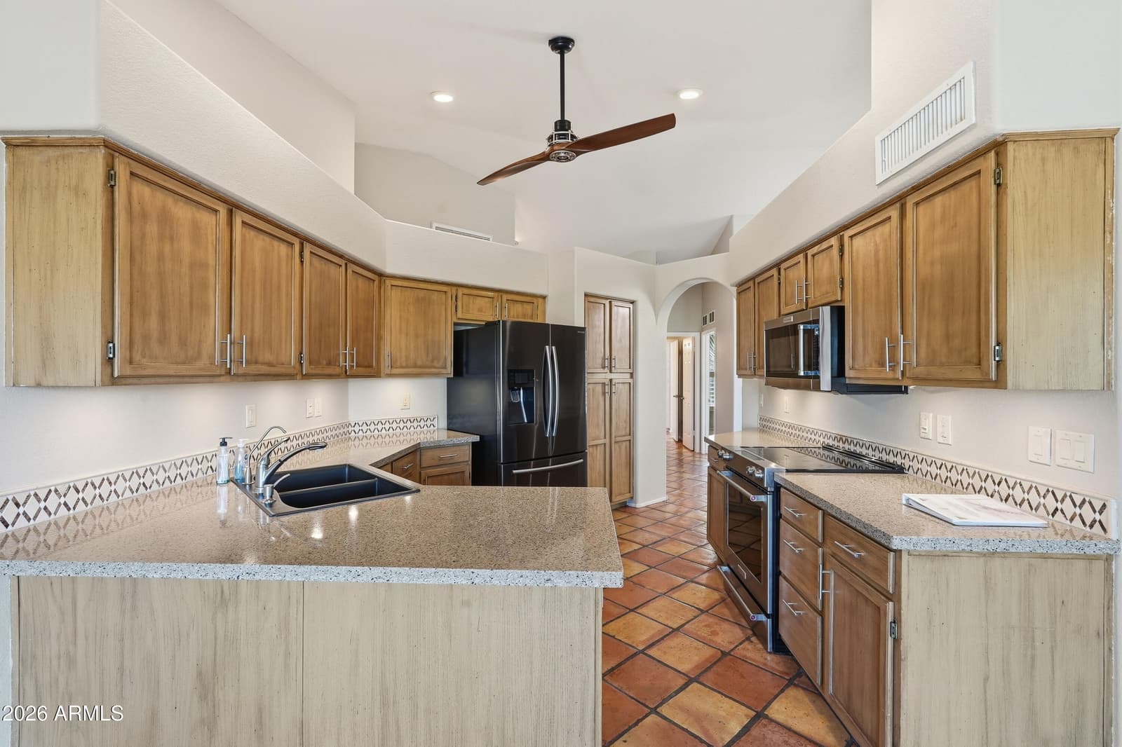 5327 S MARBLE Drive, Gold Canyon, AZ 85118 — photo 14 of 36
