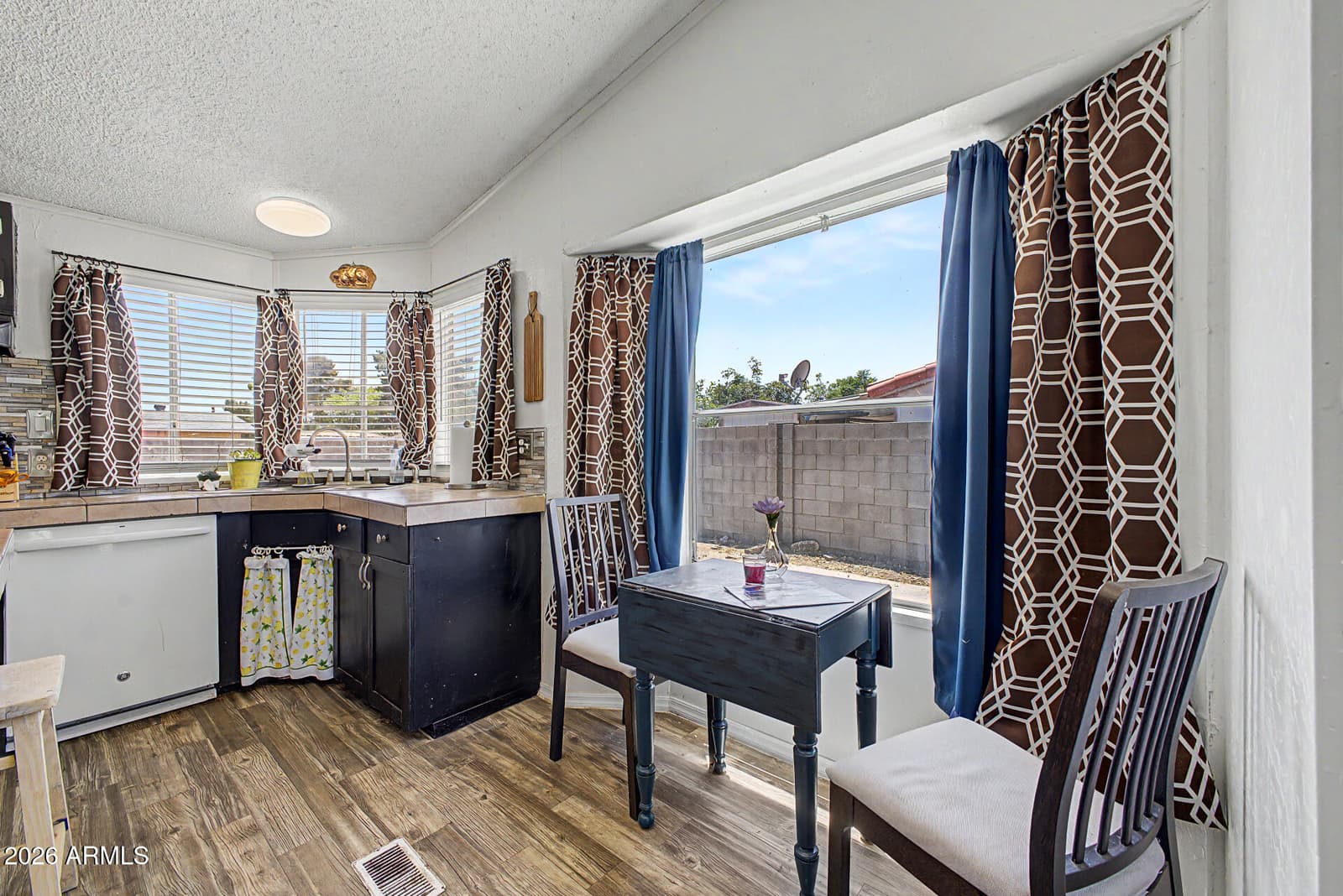 6907 W PATRICIA ANN Lane, Peoria, AZ 85382 — photo 8 of 24