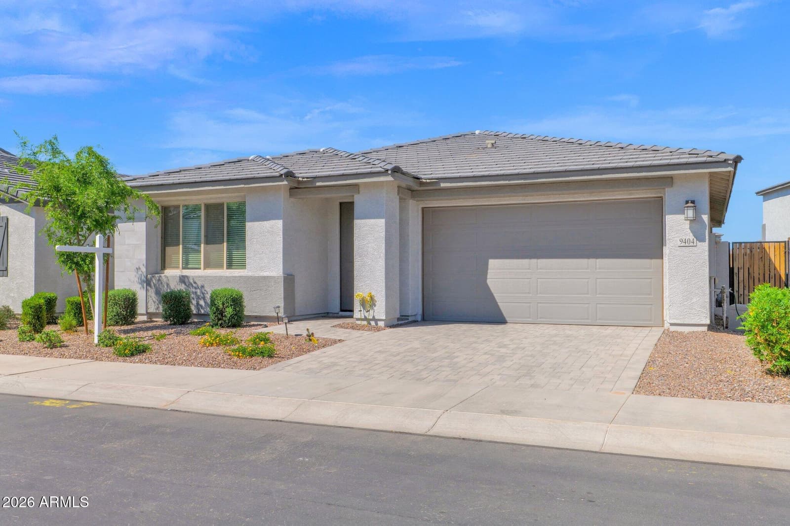 9404 E STROBE Avenue, Mesa, AZ 85212 — photo 3 of 33