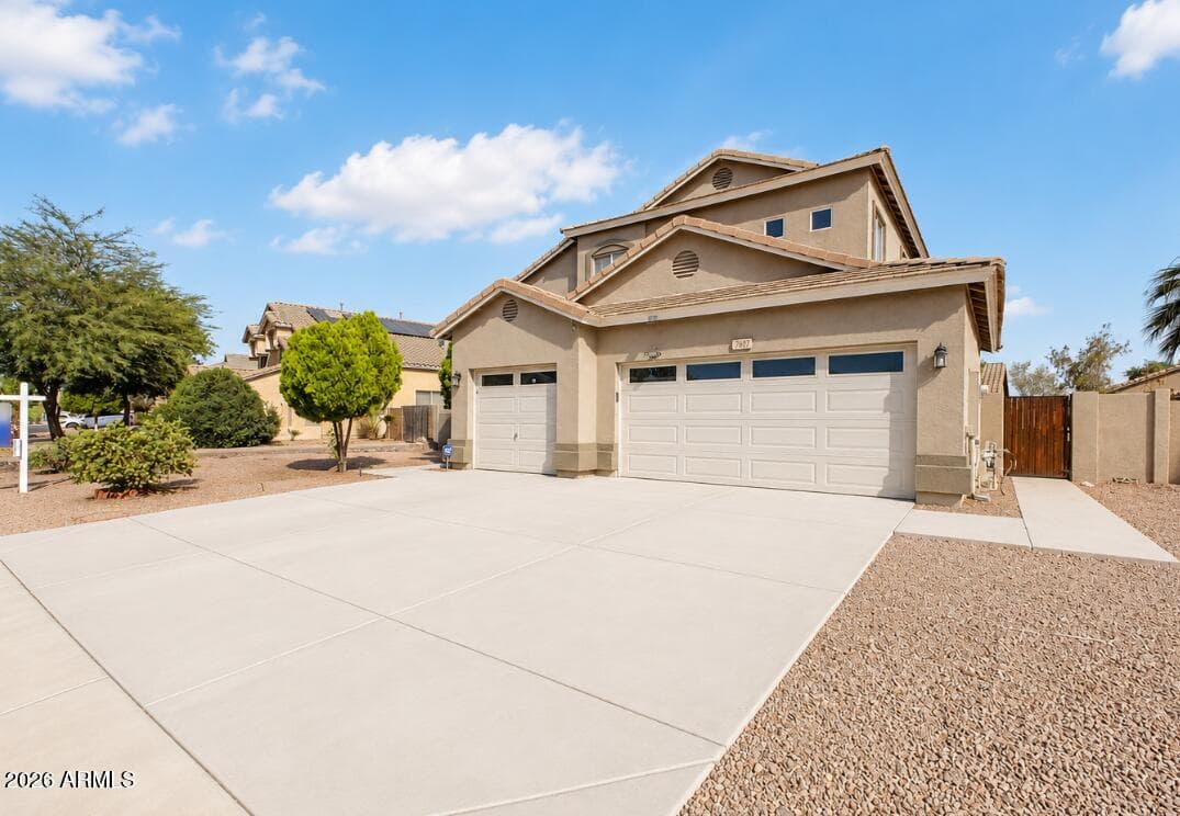 7607 W STATE Avenue, Glendale, AZ 85303 — photo 3 of 26