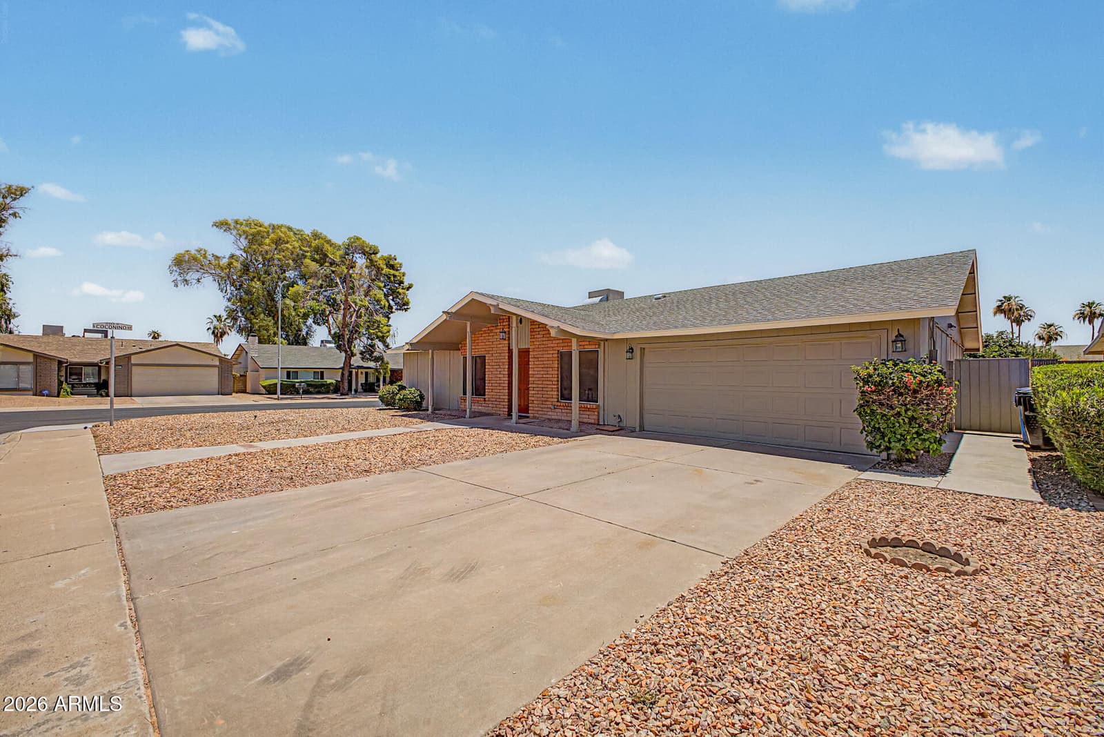 4305 E EQUESTRIAN Trail, Phoenix, AZ 85044 — photo 4 of 43