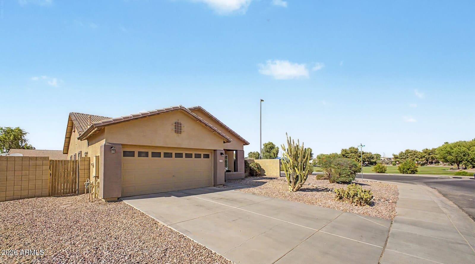 3742 E SANDY Way, Gilbert, AZ 85297 — photo 3 of 45