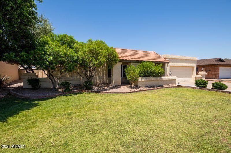 2118 E PEBBLE BEACH Drive, Tempe, AZ 85282 — photo 2 of 35