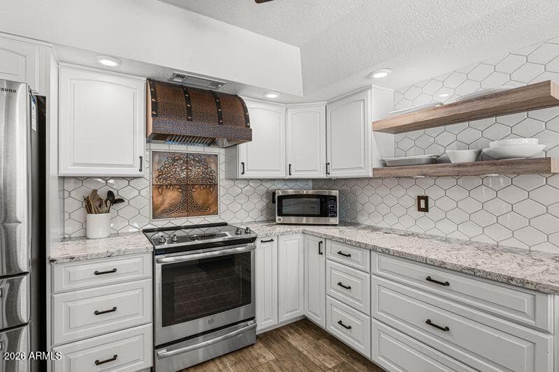 2118 E PEBBLE BEACH Drive, Tempe, AZ 85282 — photo 9 of 35