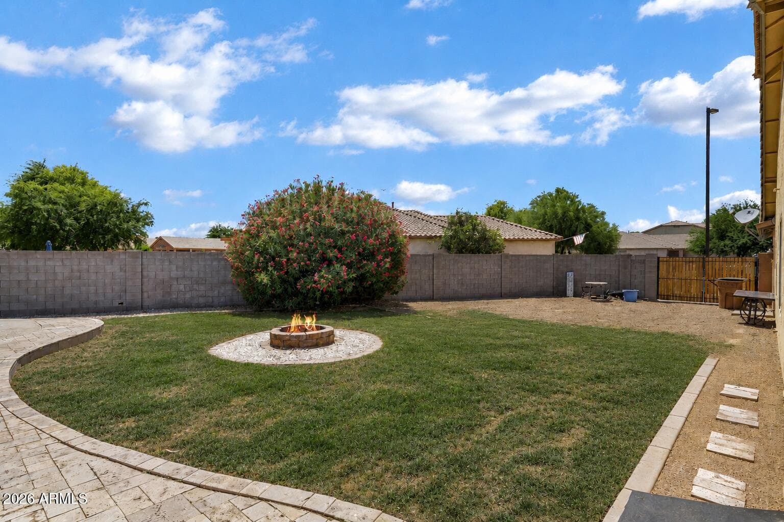 2461 W GOLDMINE MOUNTAIN Drive, San Tan Valley, AZ 85144 — photo 21 of 29