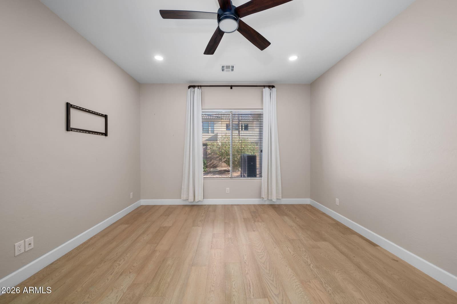 2517 S CONSTELLATION Way, Gilbert, AZ 85295 — photo 35 of 101