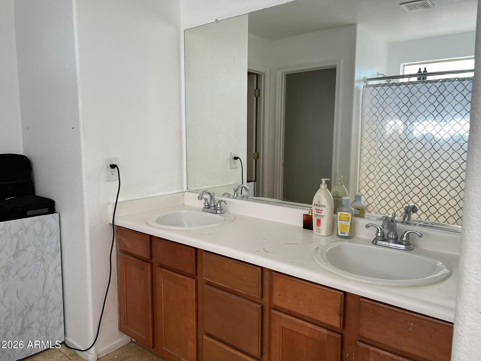 815 W Bowker Street, Phoenix, AZ 85041 — photo 21 of 30