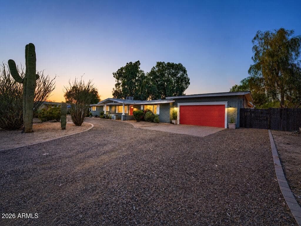 7116 E JENAN Drive, Scottsdale, AZ 85254 — photo 8 of 62