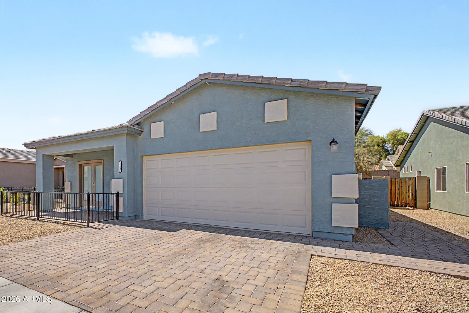 533 W HARWELL Road, Phoenix, AZ 85041 — photo 2 of 36