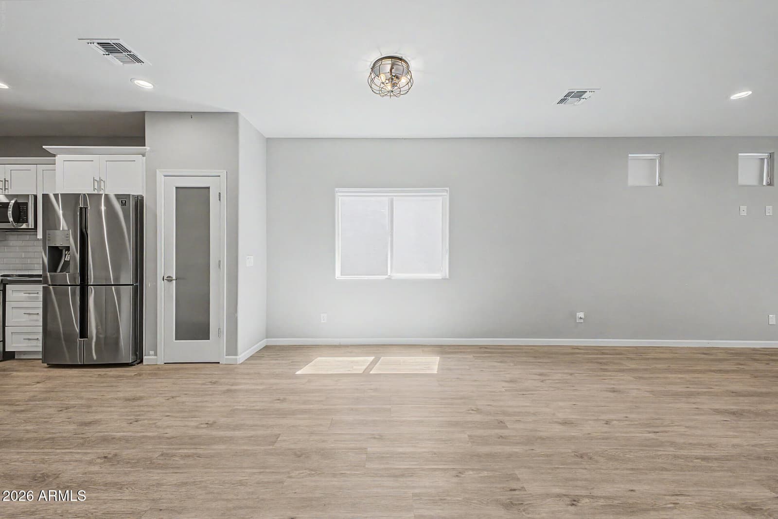 533 W HARWELL Road, Phoenix, AZ 85041 — photo 13 of 36