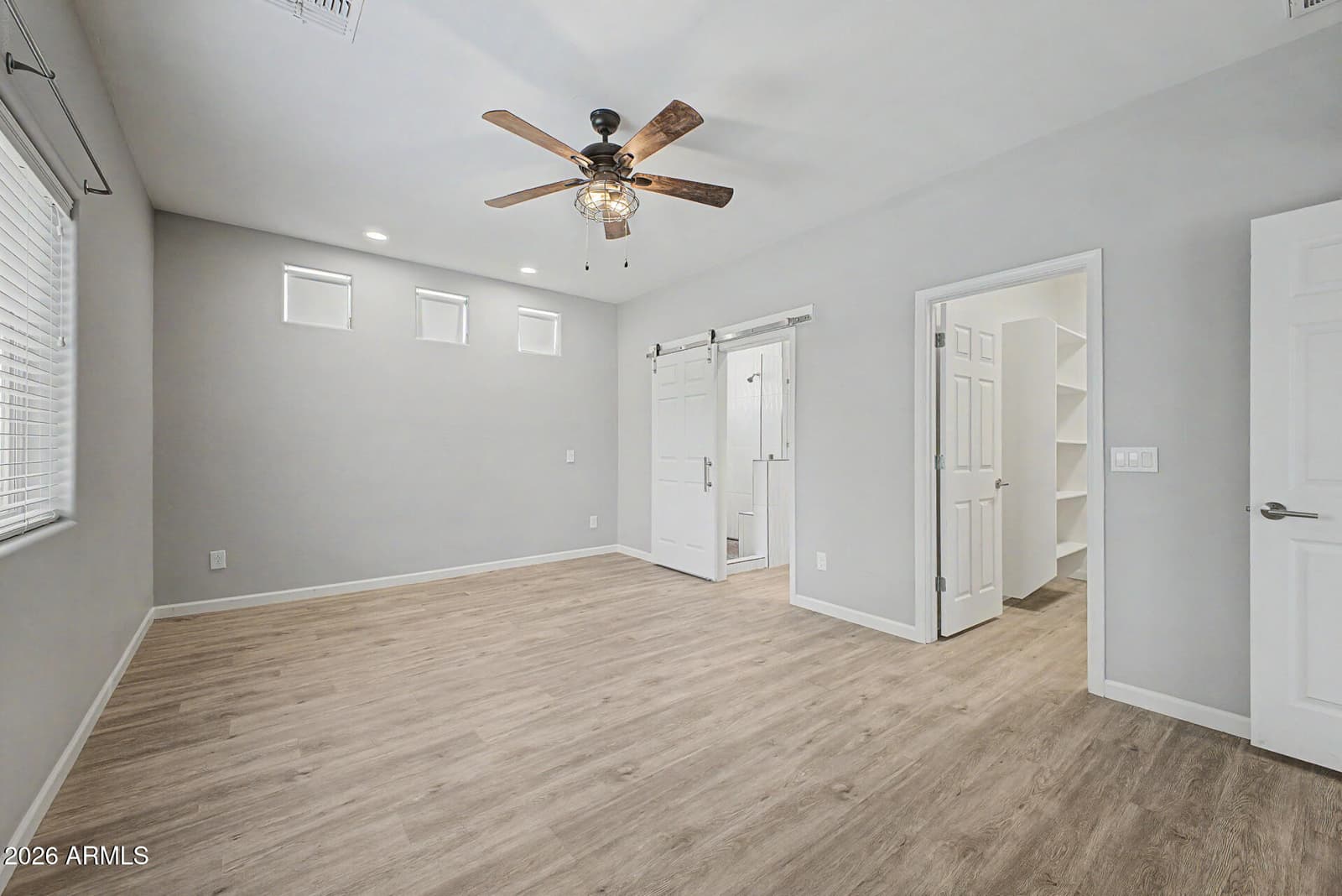 533 W HARWELL Road, Phoenix, AZ 85041 — photo 20 of 36