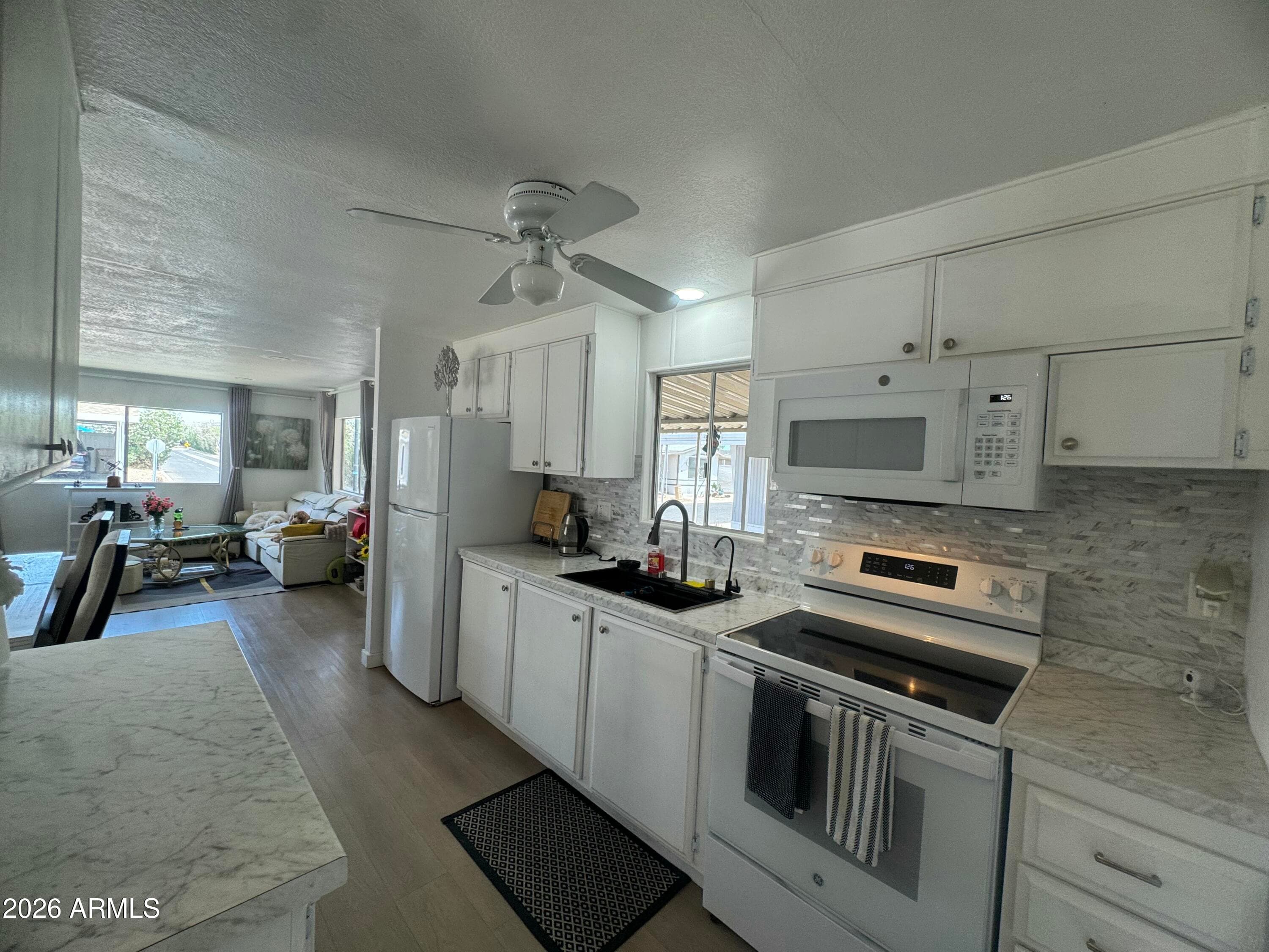 6960 W PEORIA Avenue 51, Peoria, AZ 85345 — photo 5 of 38