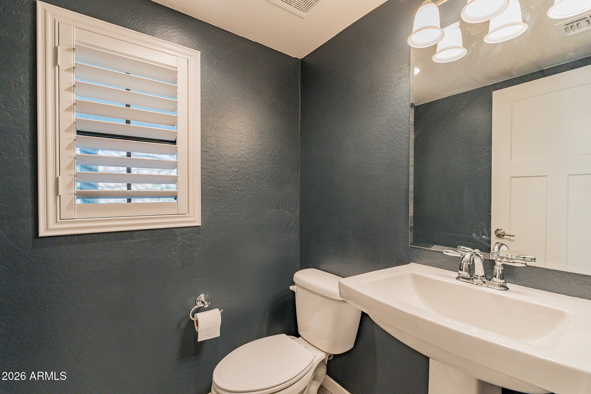 2711 S VALLE VERDE, Mesa, AZ 85209 — photo 18 of 47