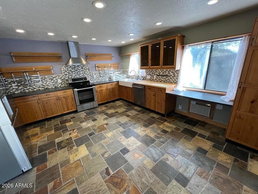 704 N GRANITE Drive, Payson, AZ 85541 — photo 8 of 29