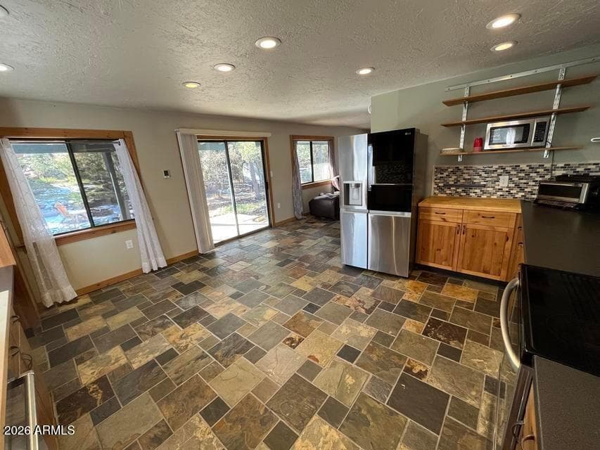 704 N GRANITE Drive, Payson, AZ 85541 — photo 3 of 29