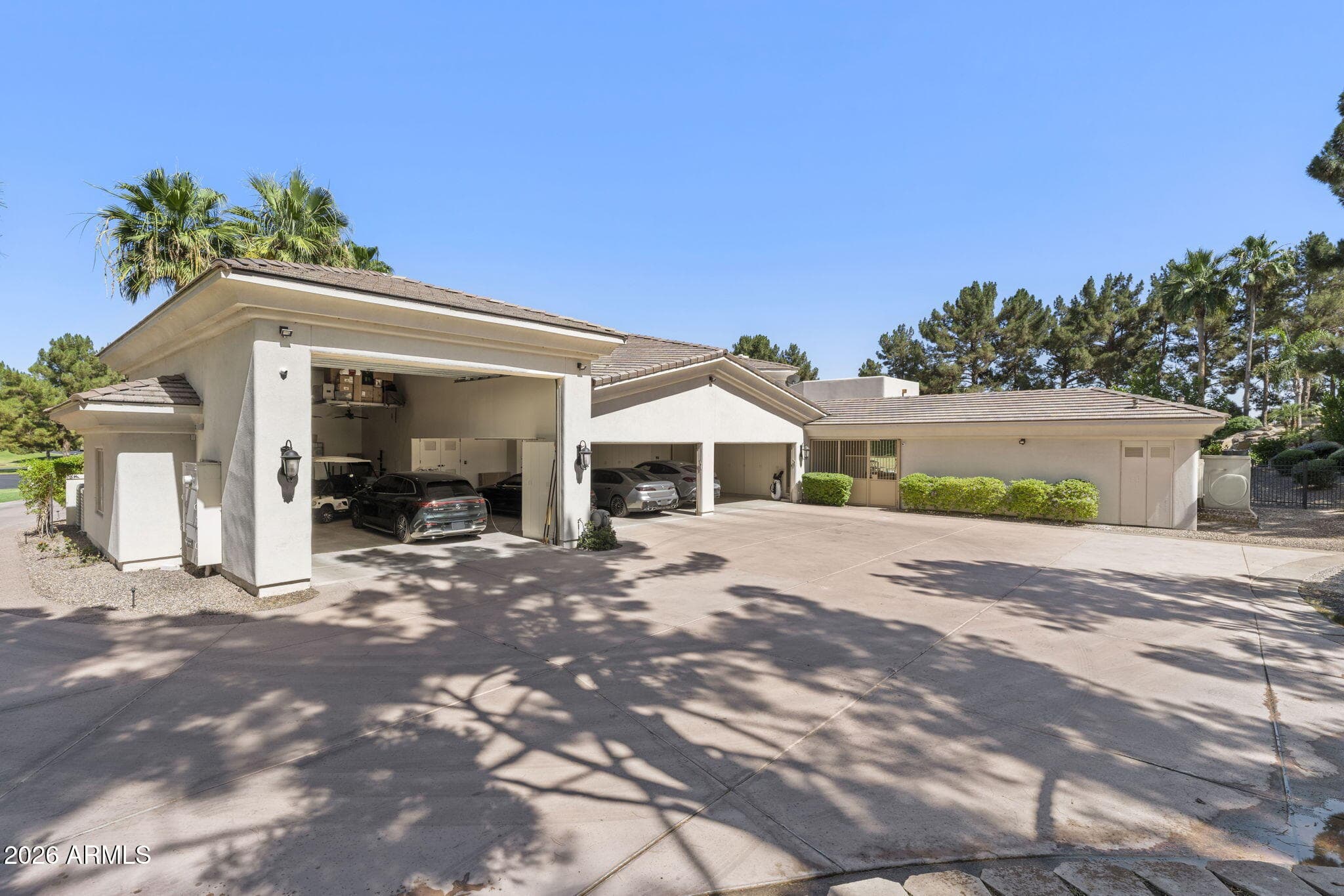 7 E OAKWOOD HILLS Drive, Chandler, AZ 85248 — photo 57 of 76