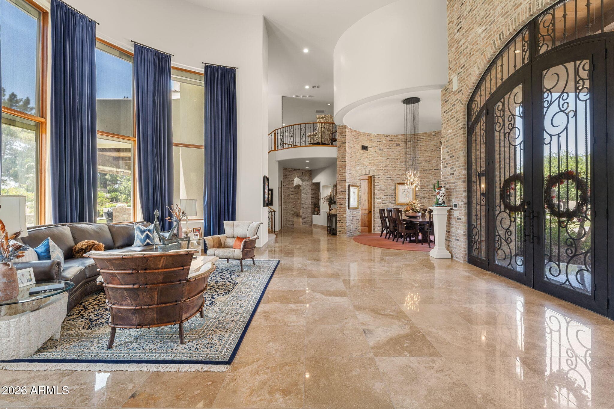 7 E OAKWOOD HILLS Drive, Chandler, AZ 85248 — photo 12 of 76