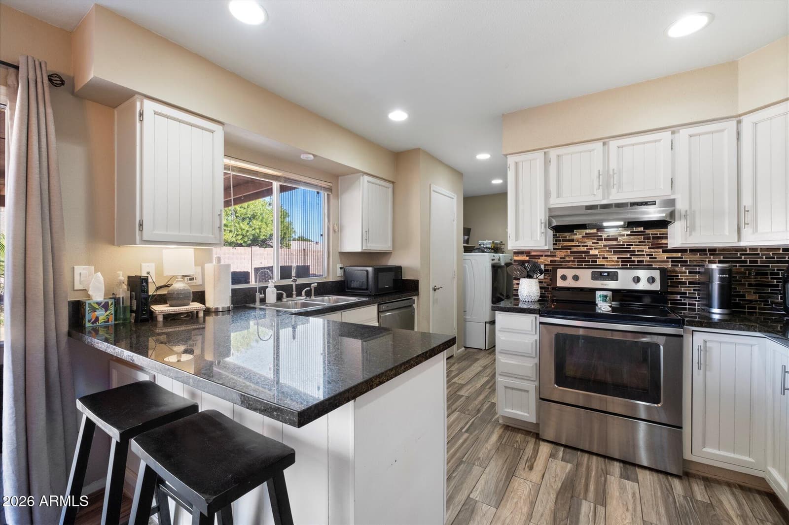 10610 S 42ND Place, Phoenix, AZ 85044 — photo 3 of 29