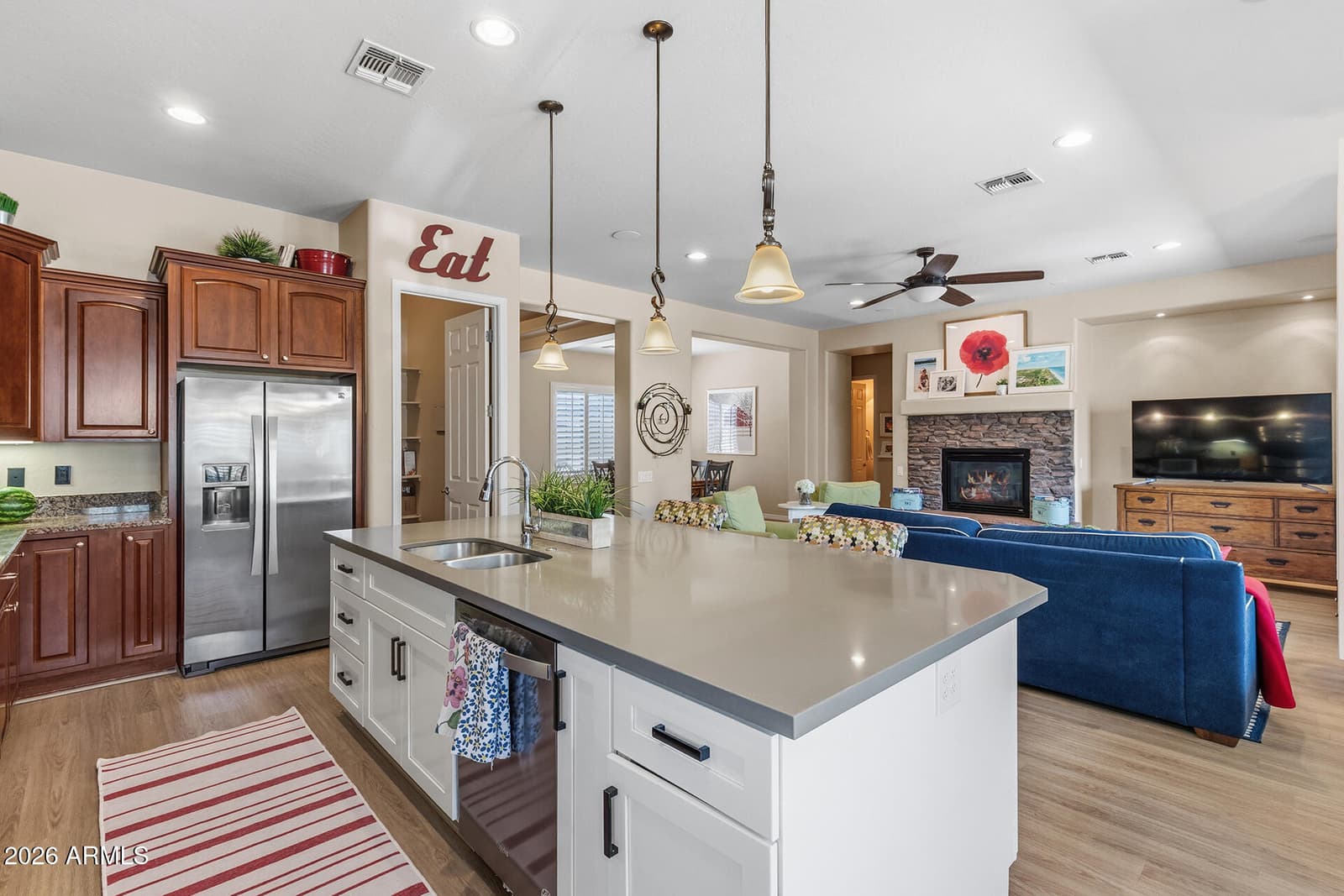 5530 W DESPERADO Way, Phoenix, AZ 85083 — photo 8 of 62