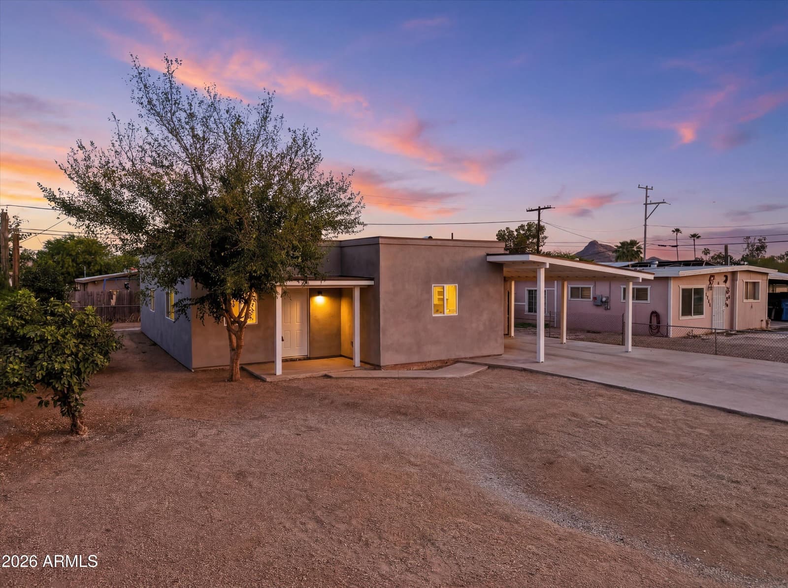 2709 E PHELPS Road, Phoenix, AZ 85032 — photo 2 of 35