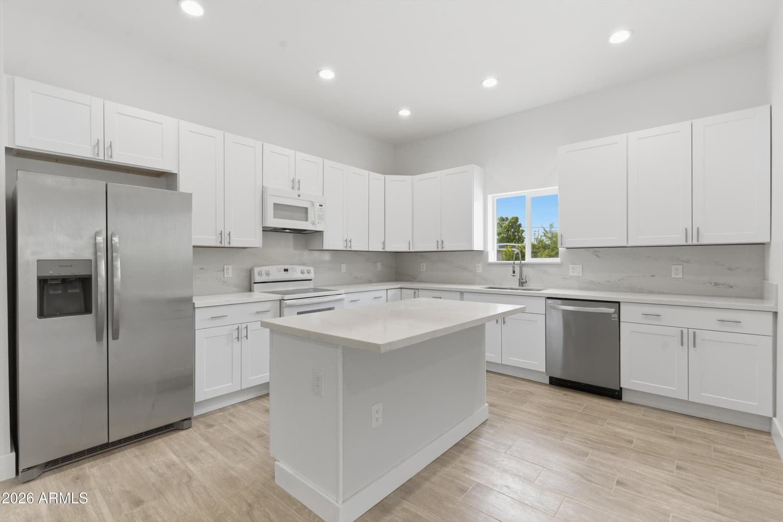 2709 E PHELPS Road, Phoenix, AZ 85032 — photo 10 of 35
