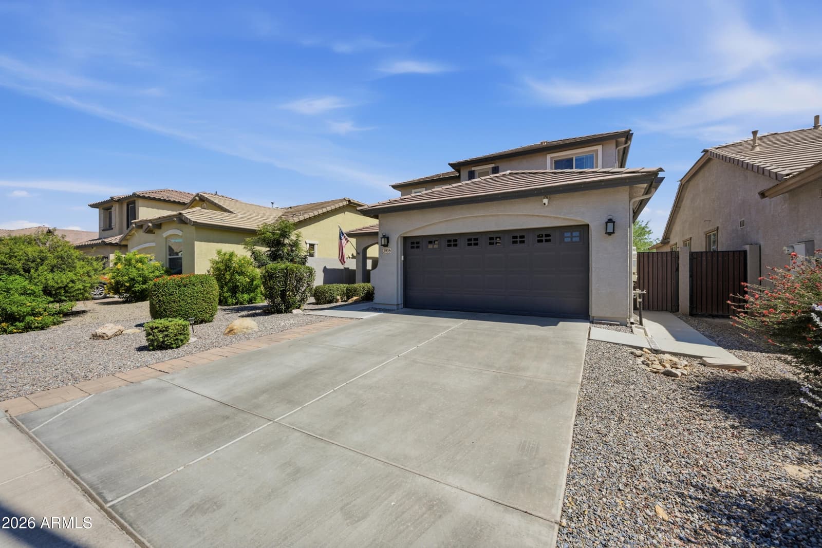3935 E BLUE SPRUCE Lane, Gilbert, AZ 85298 — photo 8 of 48