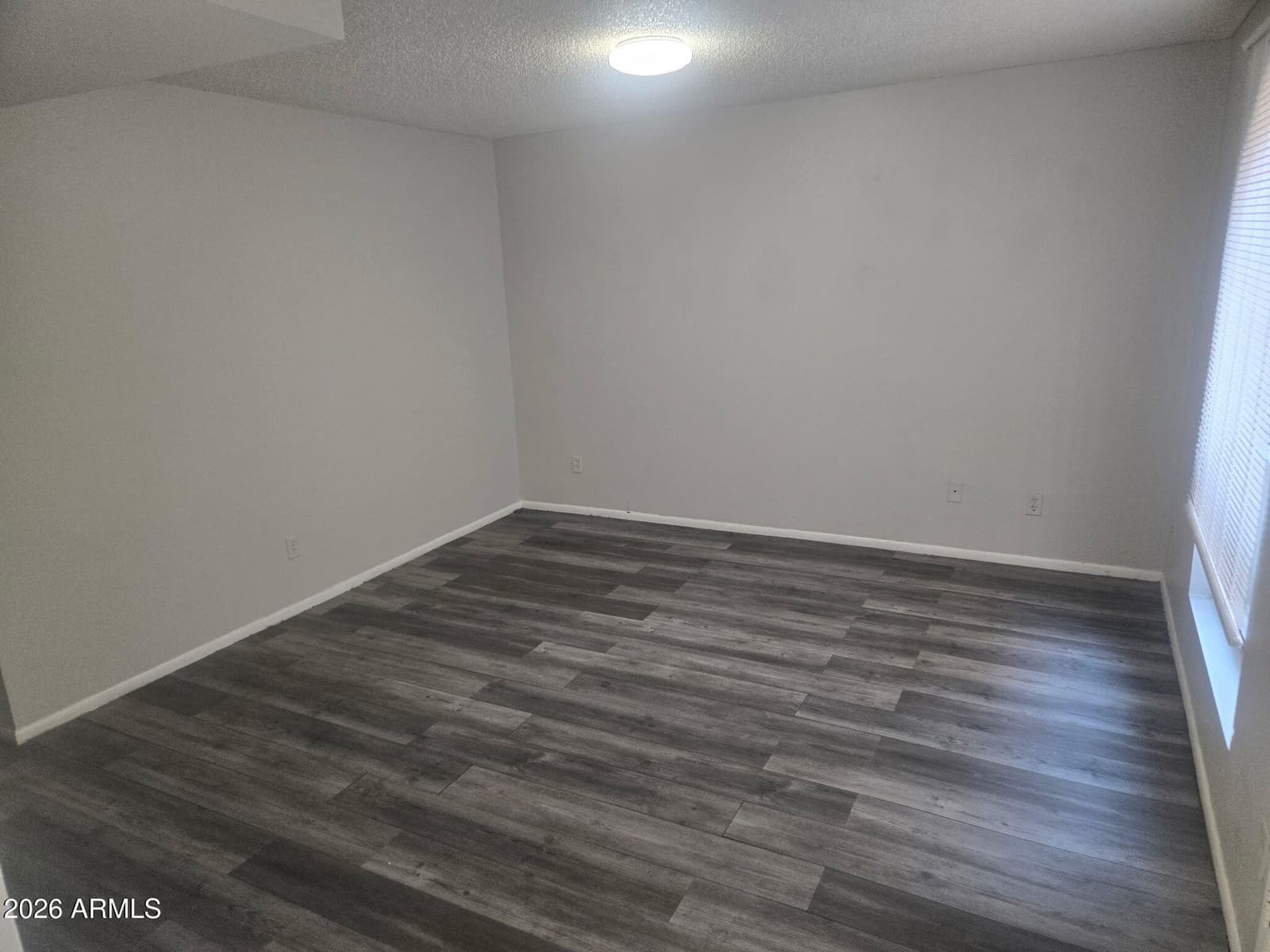 9222 N 35th Avenue 14, Phoenix, AZ 85051 — photo 5 of 10