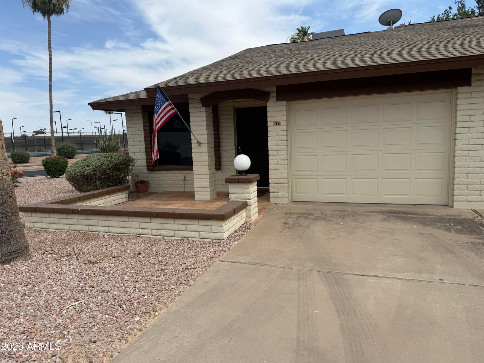 2064 S FARNSWORTH Drive 76, Mesa, AZ 85209