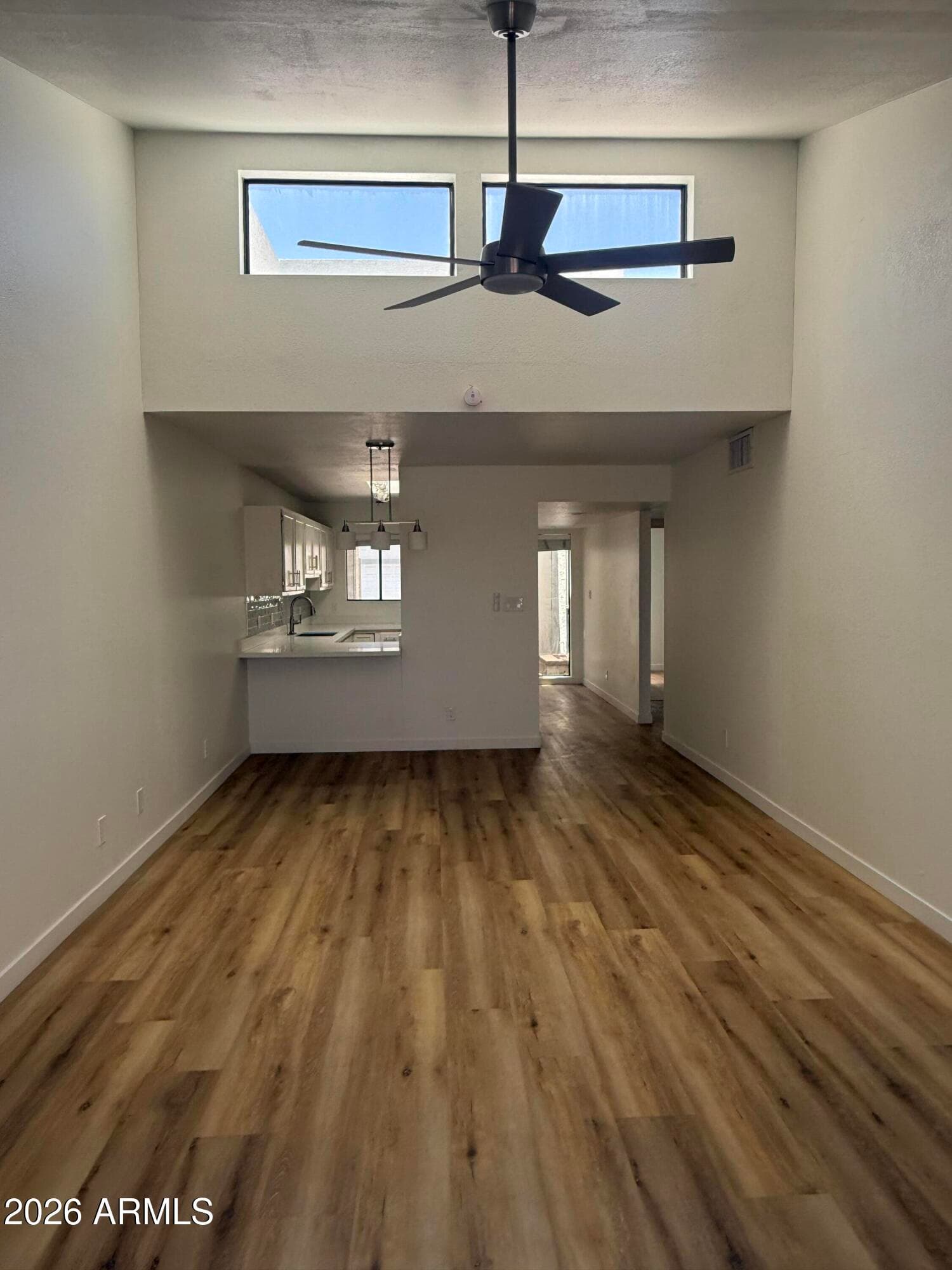 4758 W SANNA Street, Glendale, AZ 85302 — photo 9 of 24
