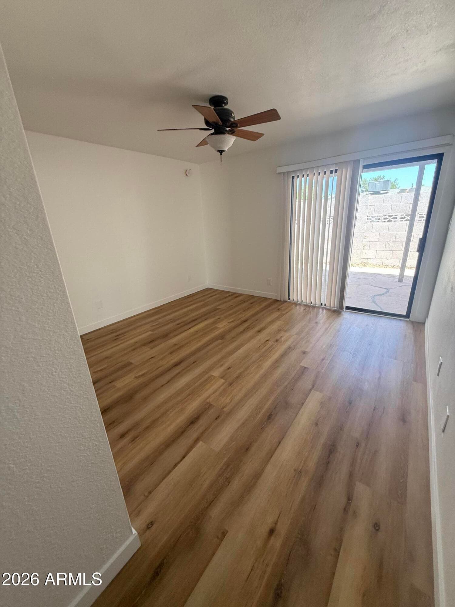 4758 W SANNA Street, Glendale, AZ 85302 — photo 13 of 24