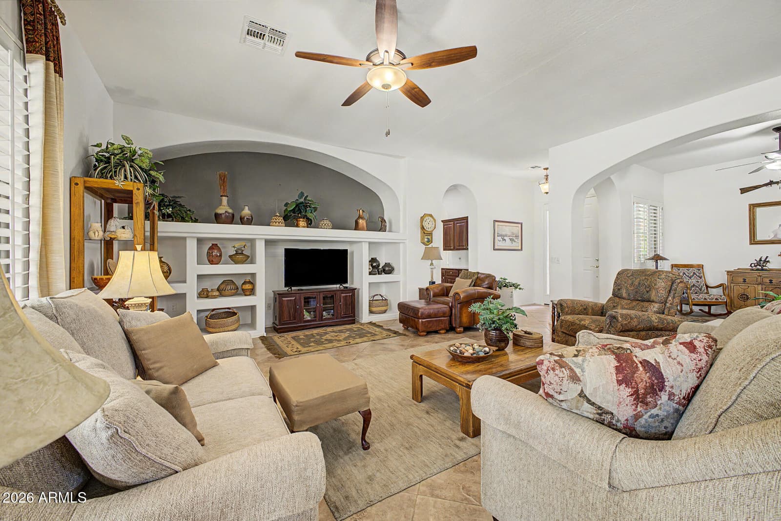 2770 E BUENA VISTA Drive, Chandler, AZ 85249 — photo 10 of 40