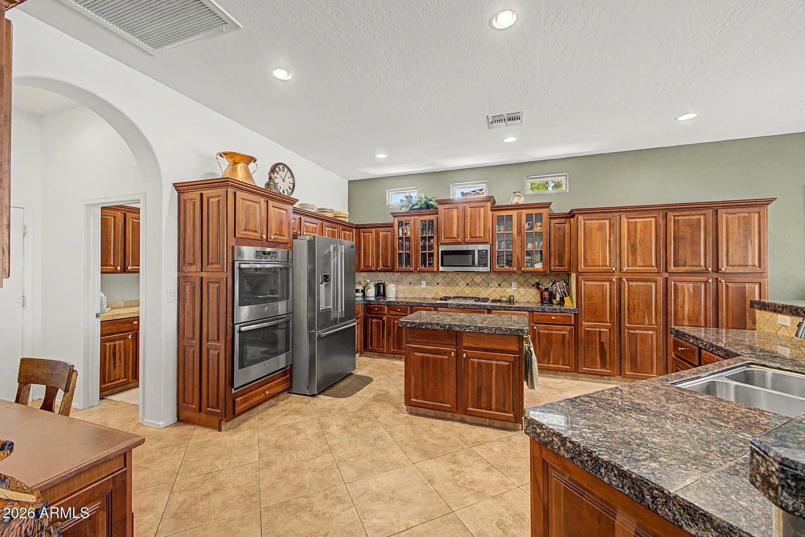 2770 E BUENA VISTA Drive, Chandler, AZ 85249 — photo 12 of 40