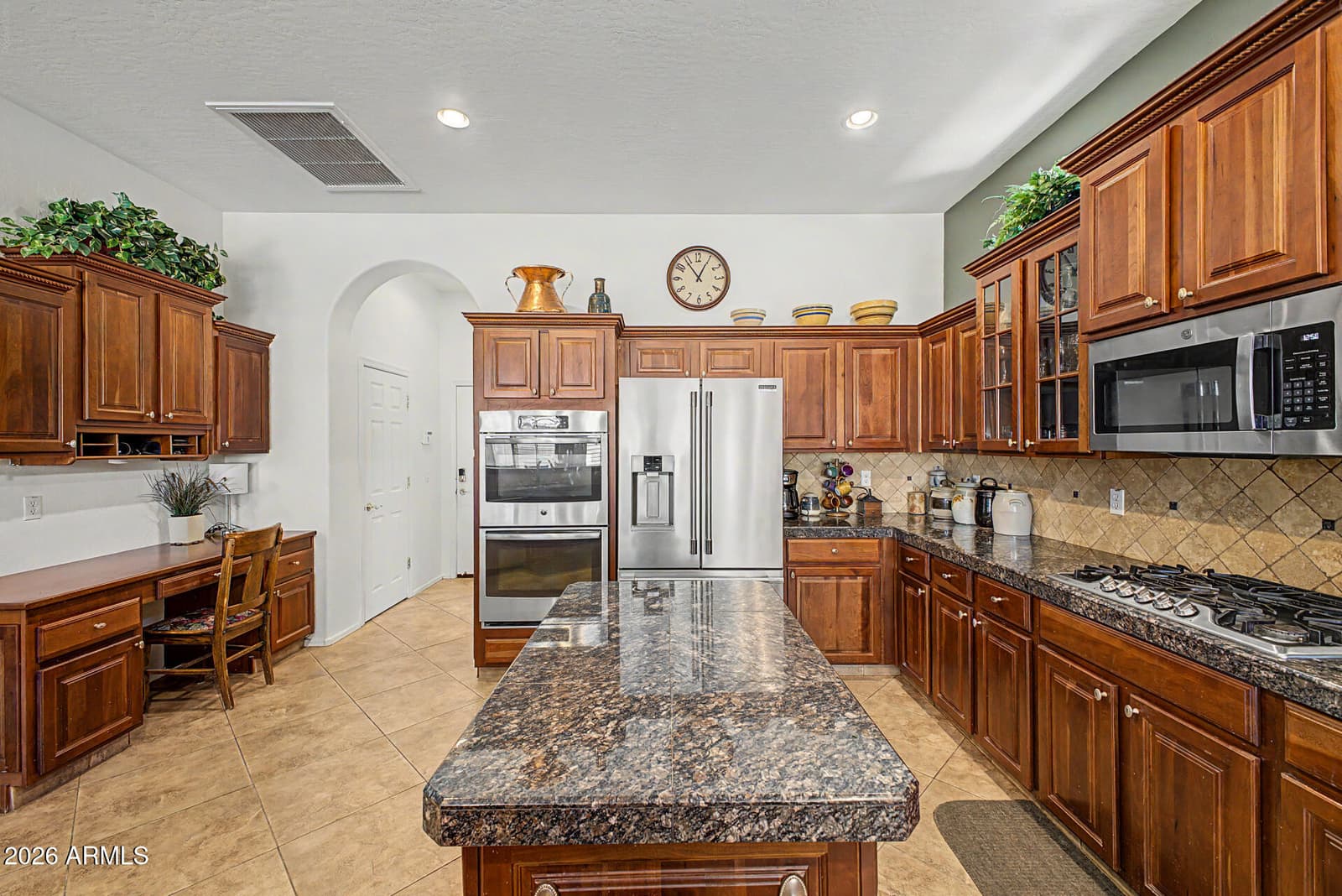 2770 E BUENA VISTA Drive, Chandler, AZ 85249 — photo 15 of 40
