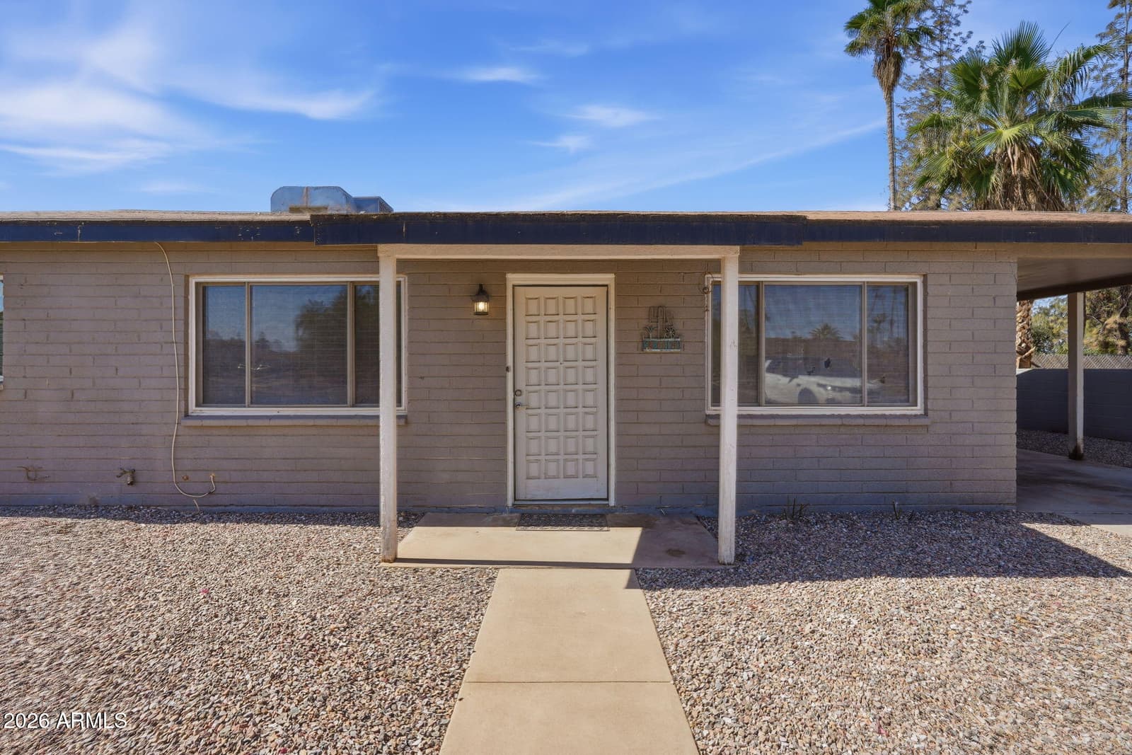 209 E MCMURRAY Boulevard, Casa Grande, AZ 85122 — photo 4 of 35