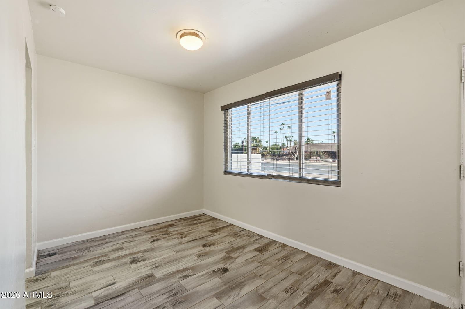 209 E MCMURRAY Boulevard, Casa Grande, AZ 85122 — photo 11 of 35