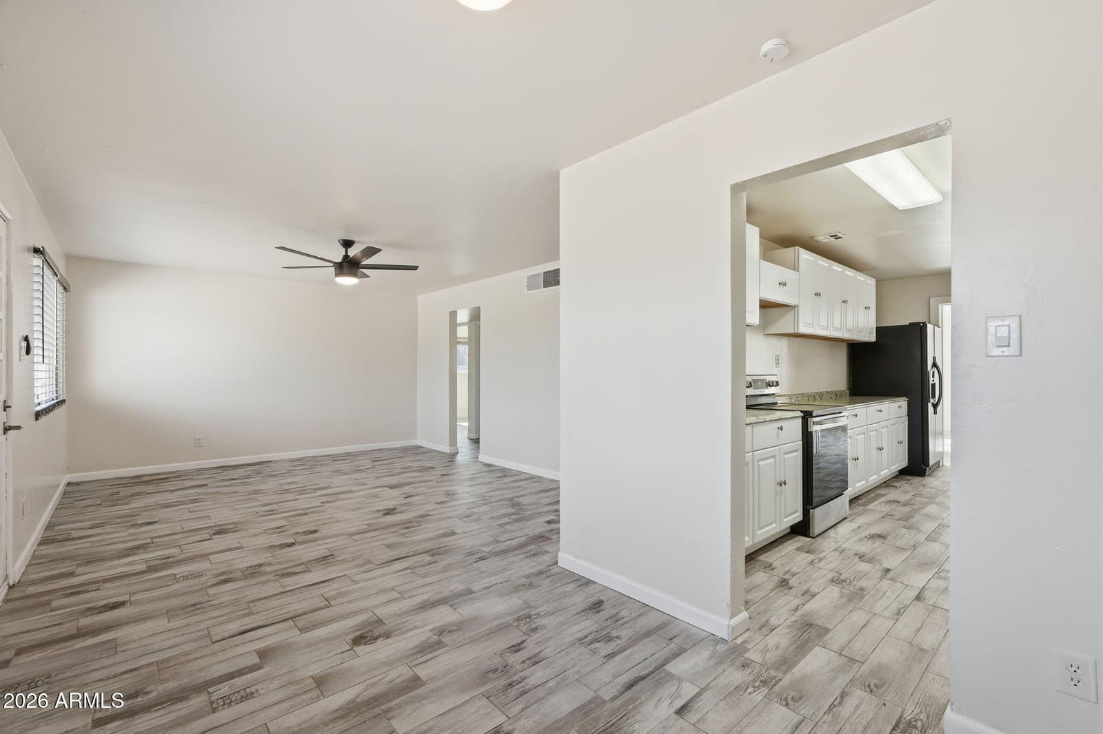 209 E MCMURRAY Boulevard, Casa Grande, AZ 85122 — photo 12 of 35