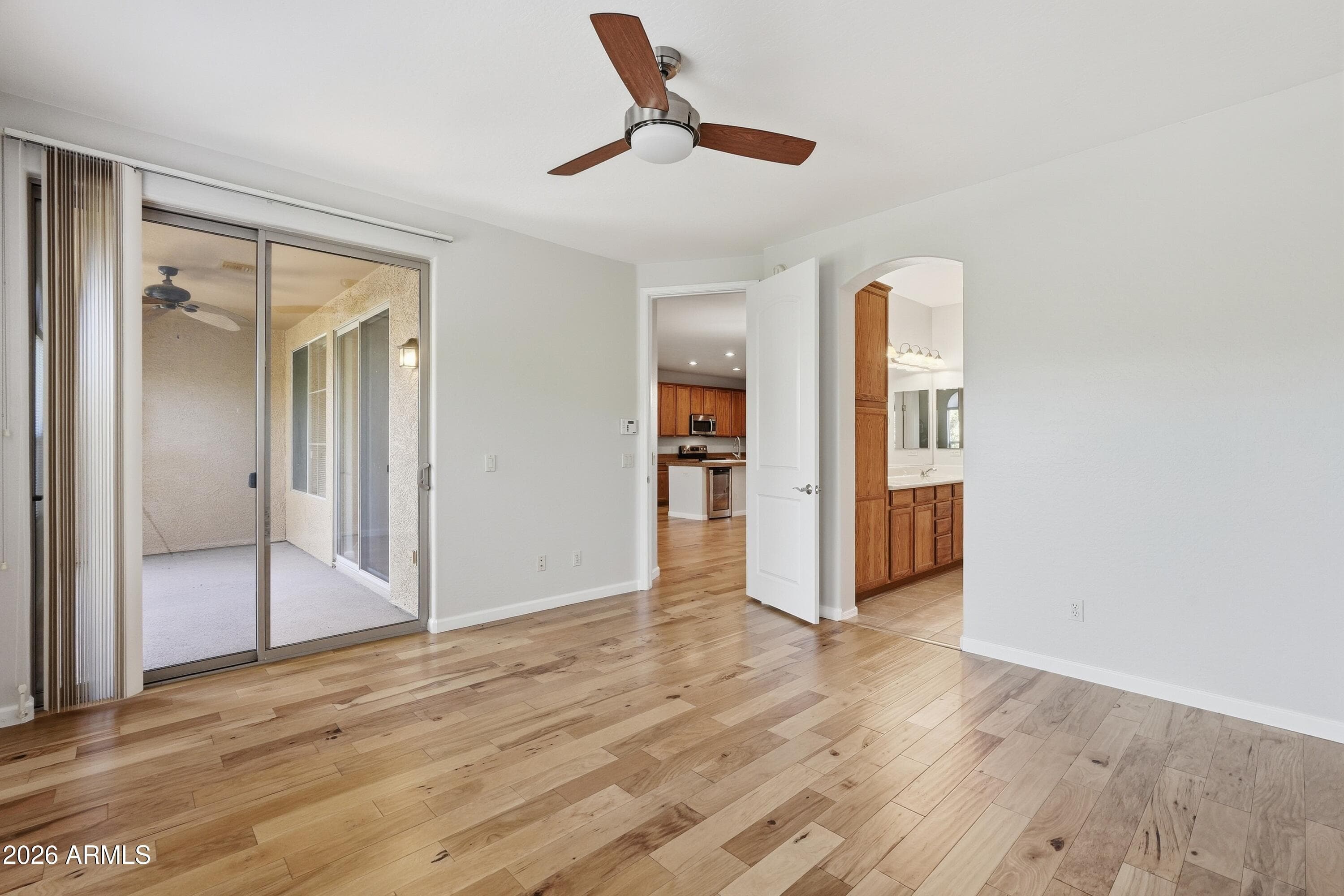 10655 N 9TH Street 213, Phoenix, AZ 85020 — photo 2 of 43