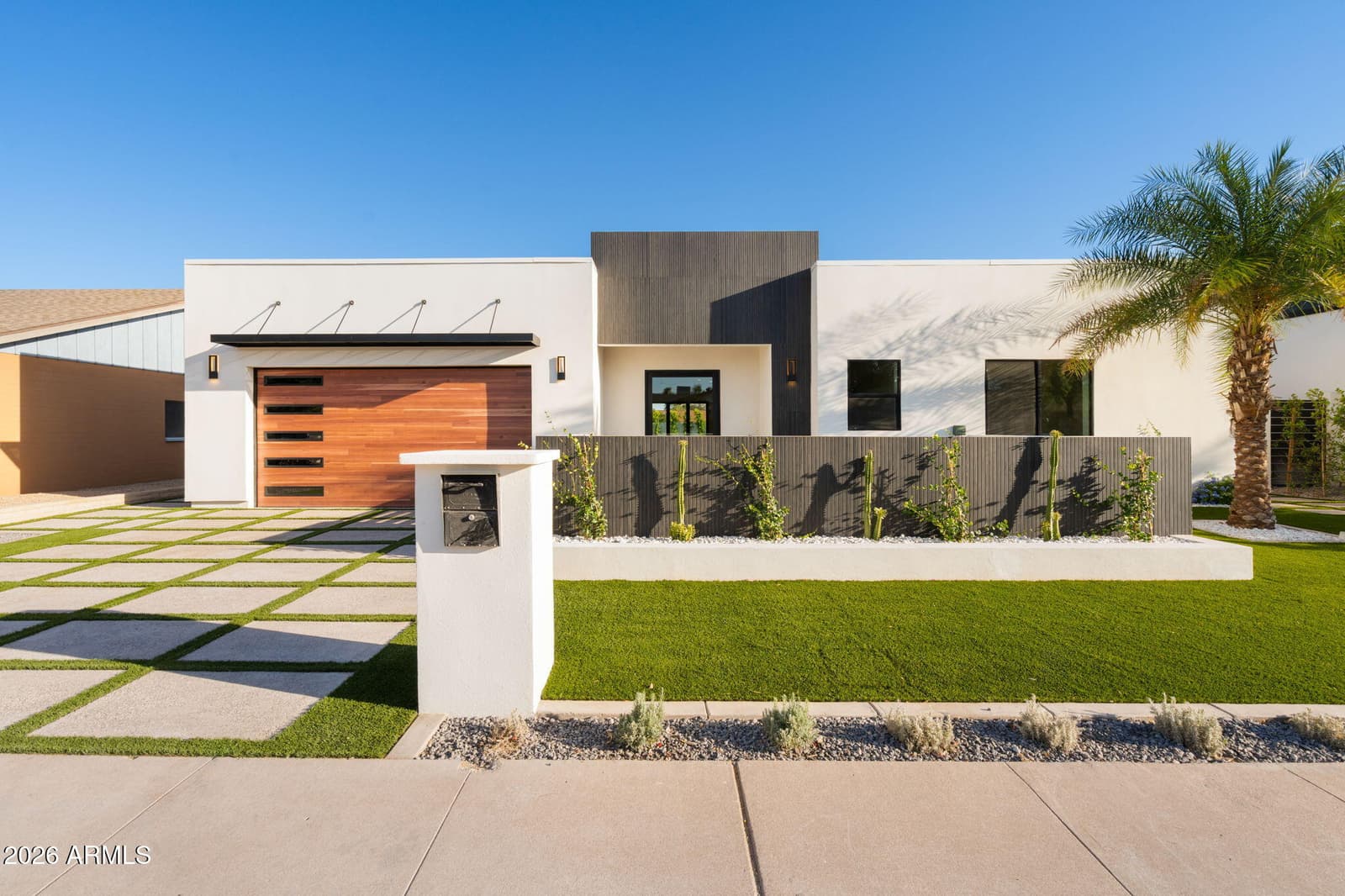 8531 E INDIANOLA Avenue, Scottsdale, AZ 85251 — photo 3 of 58