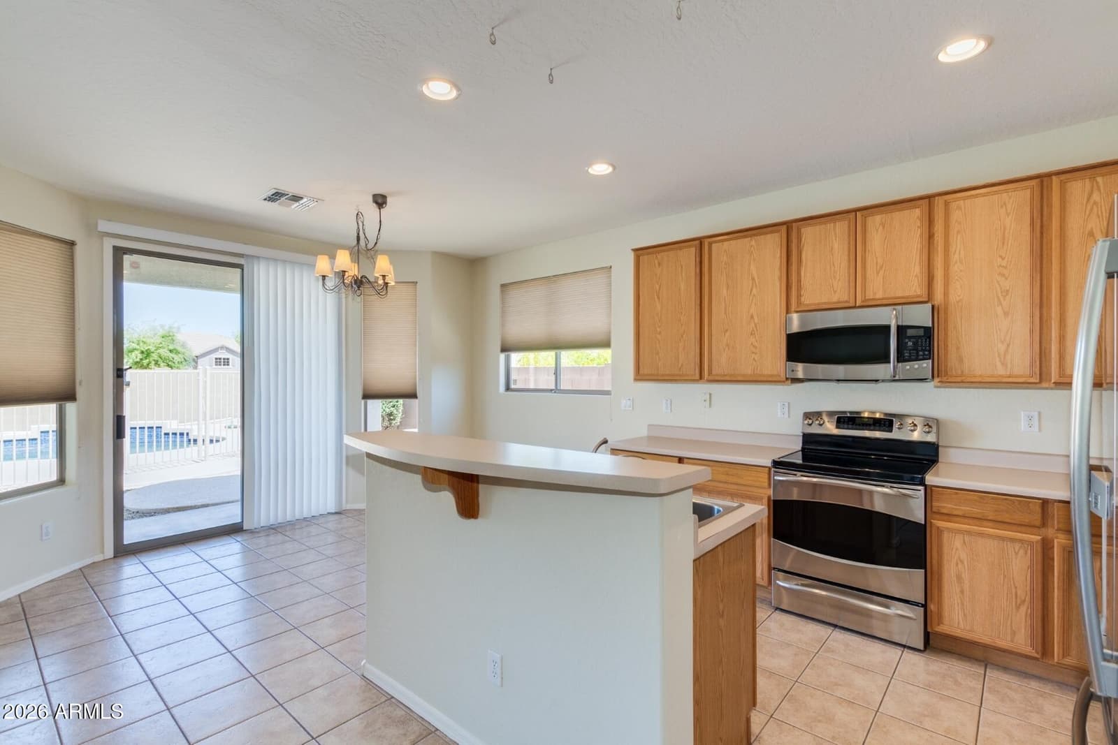 1814 E FAWN Drive, Phoenix, AZ 85042 — photo 4 of 14