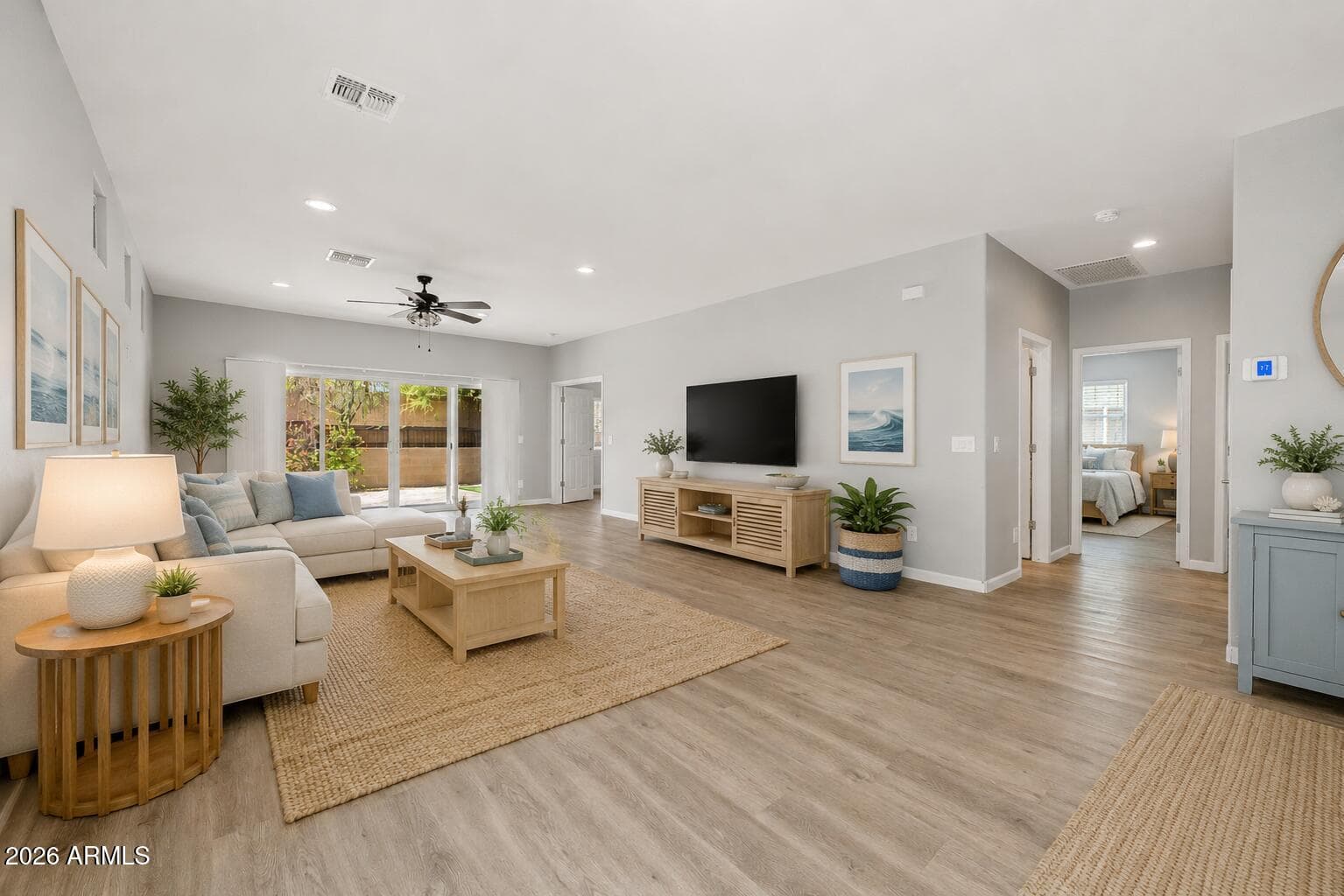533 W HARWELL Road, Phoenix, AZ 85041 — photo 7 of 36