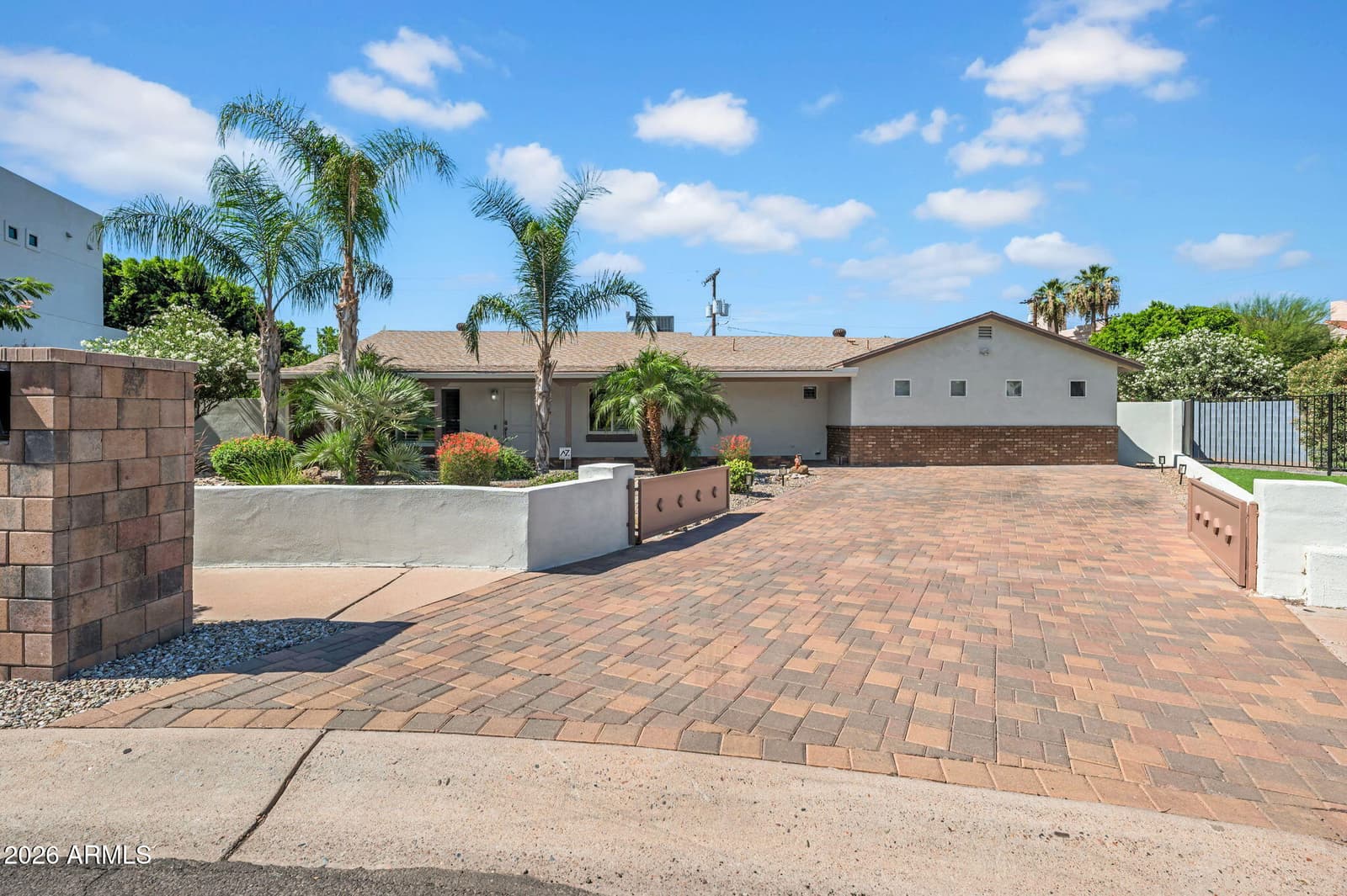 3109 E MONTEROSA Street, Phoenix, AZ 85016 — photo 2 of 25