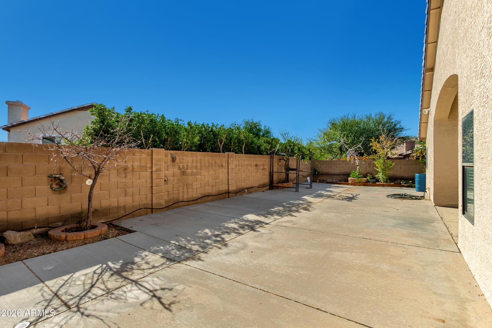 1625 E MONTOYA Lane, Phoenix, AZ 85024 — photo 37 of 42
