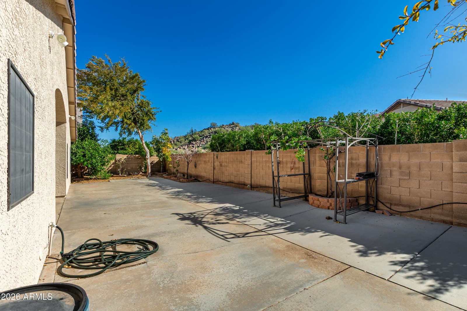 1625 E MONTOYA Lane, Phoenix, AZ 85024 — photo 38 of 42