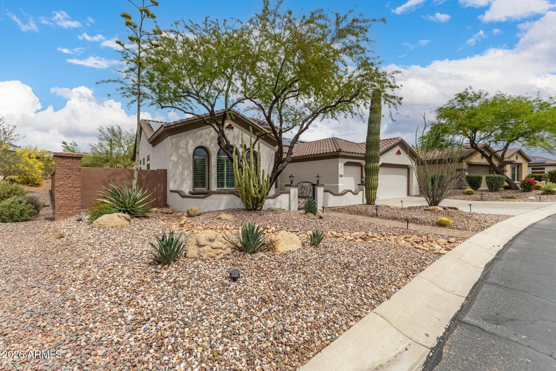 1964 W WAYNE Lane, Anthem, AZ 85086 — photo 7 of 104