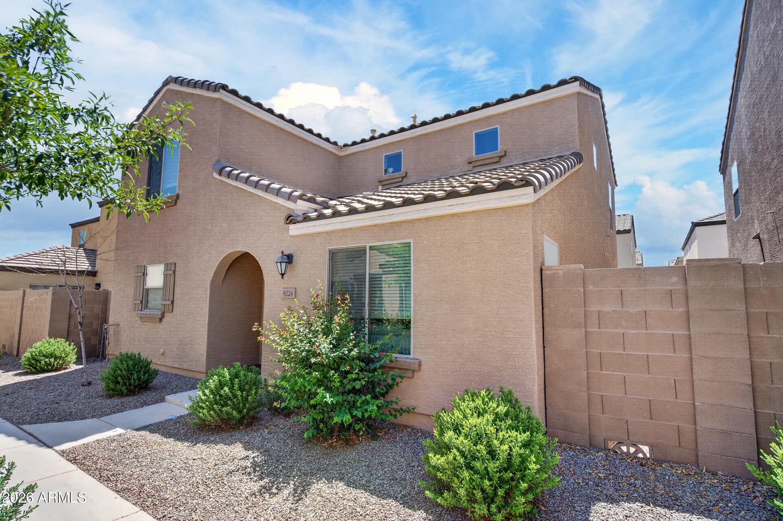 8224 W ALBENIZ Place, Phoenix, AZ 85043 — photo 1 of 37