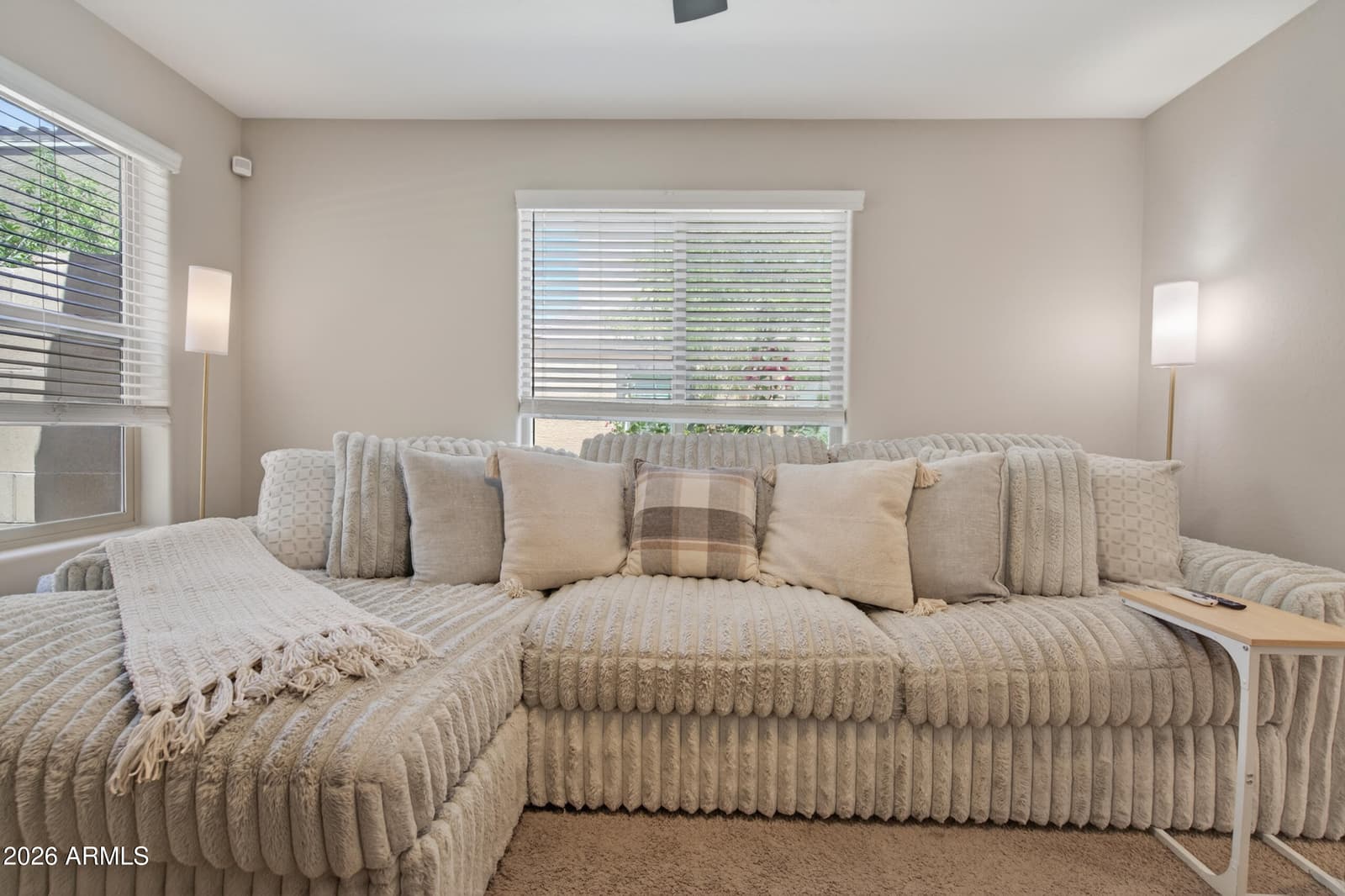 8224 W ALBENIZ Place, Phoenix, AZ 85043 — photo 7 of 37