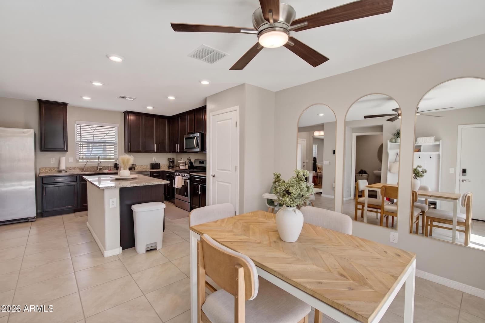 8224 W ALBENIZ Place, Phoenix, AZ 85043 — photo 16 of 37