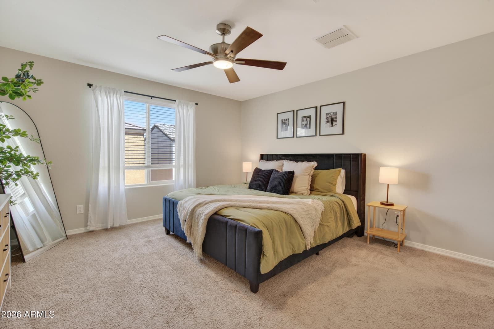 8224 W ALBENIZ Place, Phoenix, AZ 85043 — photo 19 of 37
