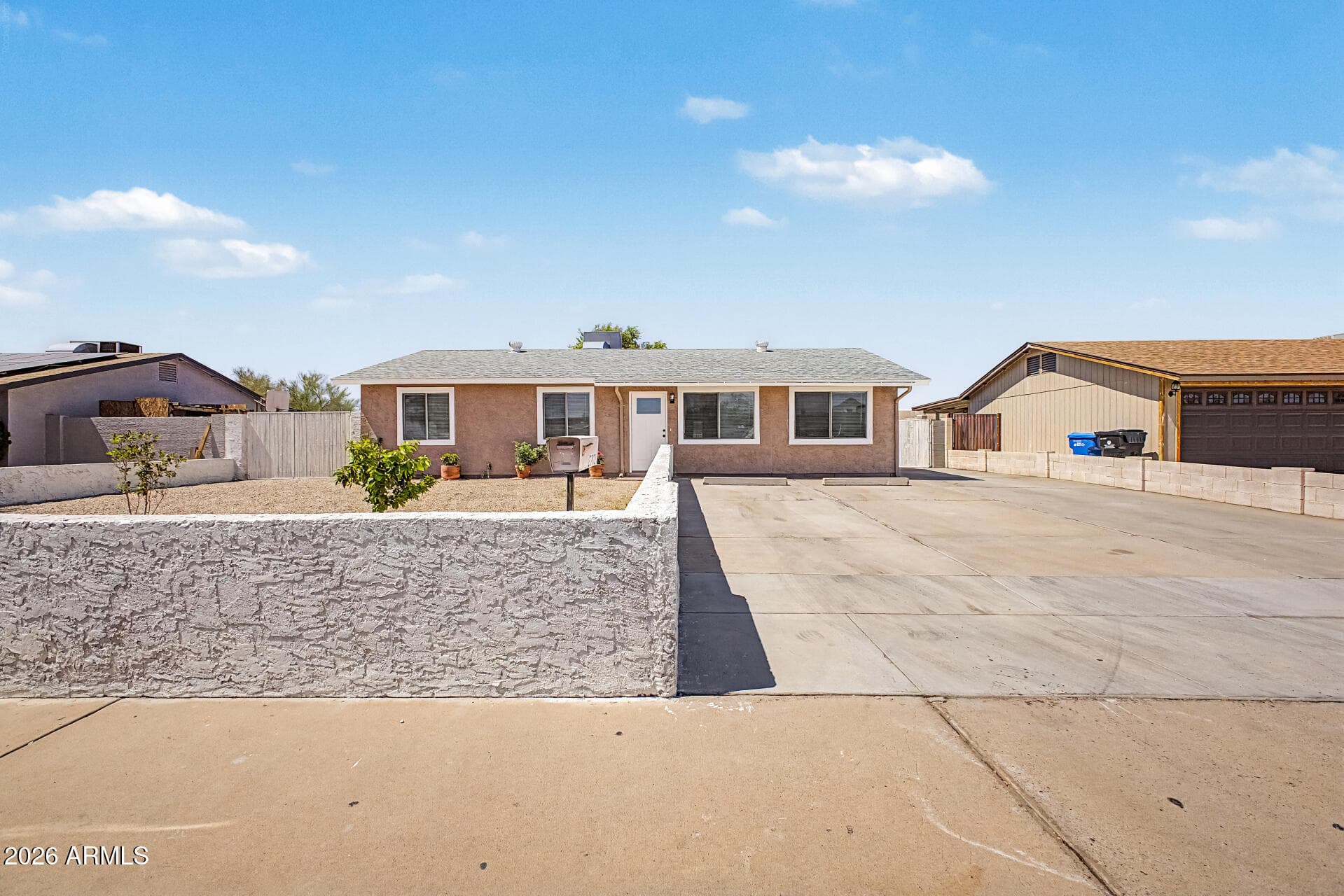 2702 E GROVERS Avenue, Phoenix, AZ 85032 — photo 5 of 34
